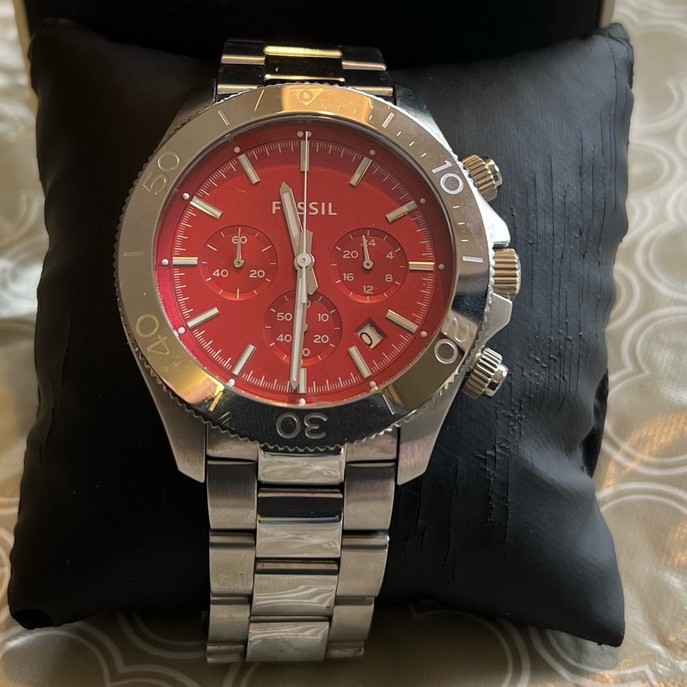 Used Retro Traveler Chronograph Red Dial Stainless Steel Men's Watch CH2866
